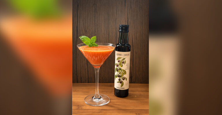 How Bartenders Are Using Olive Oil for Fat-Washing