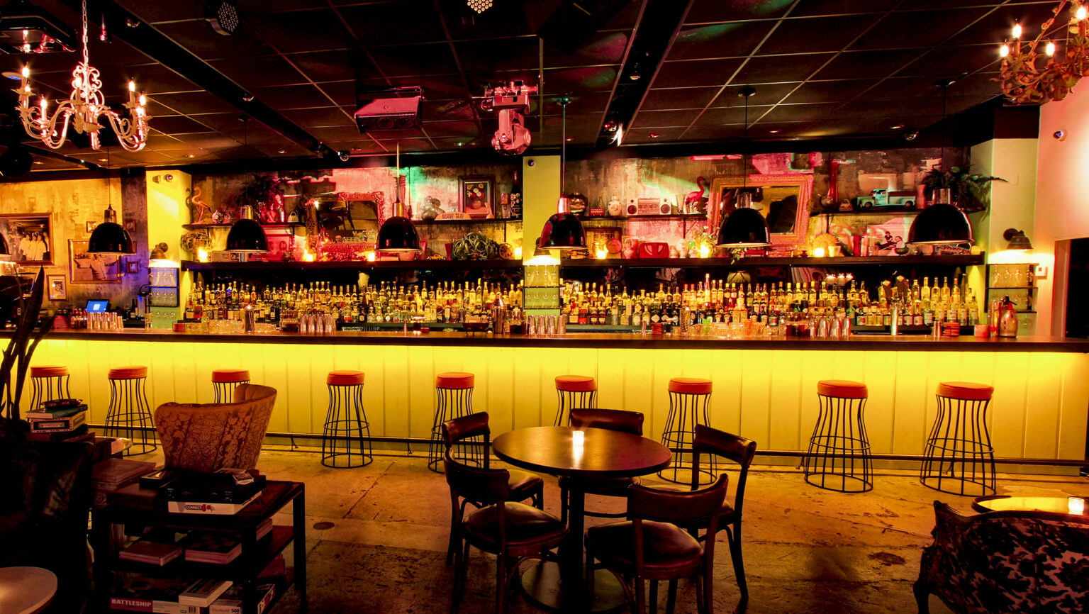 The Biggest Pricing Mistakes in Bar Programs, According to Hospitality Experts